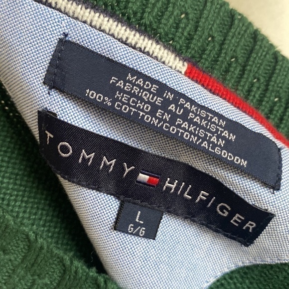 Tommy Hilfiger sweater - Picture 4 of 4